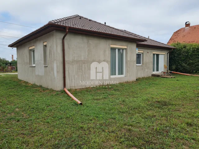 Eladó ház Aba 98 nm