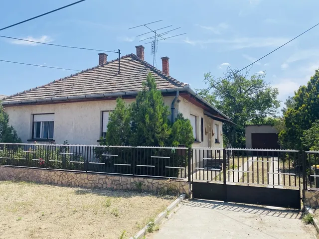 Eladó ház Hernád 80 nm