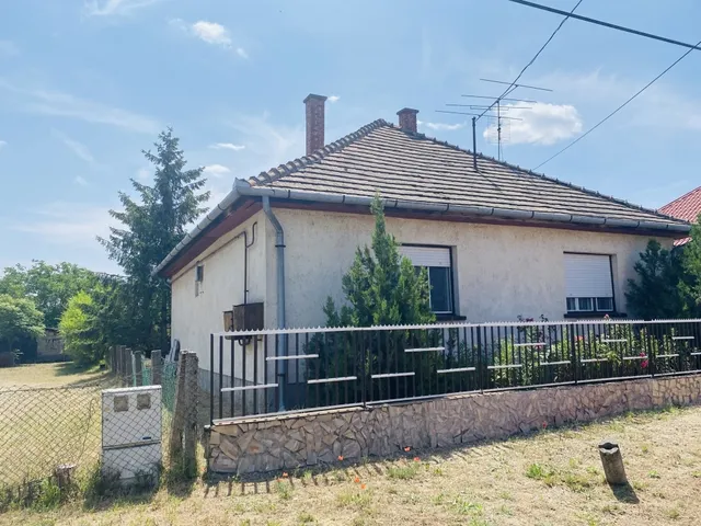 Eladó ház Hernád 80 nm