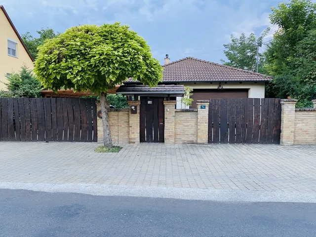 Eladó ház Dabas 210 nm