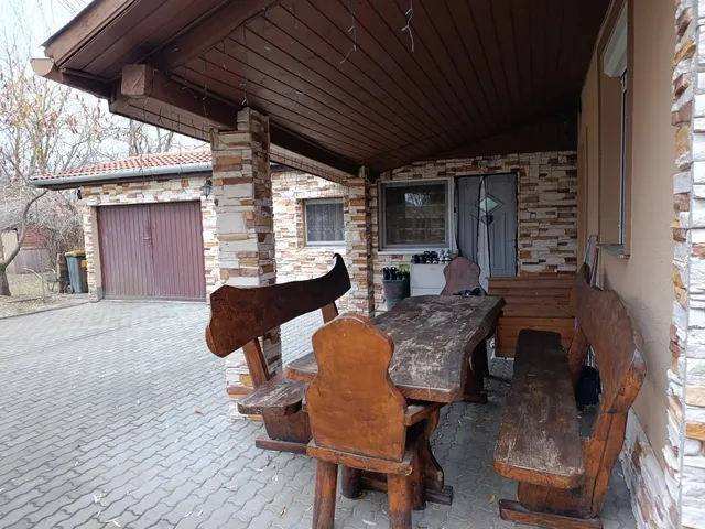 Eladó ház Örkény 132 nm