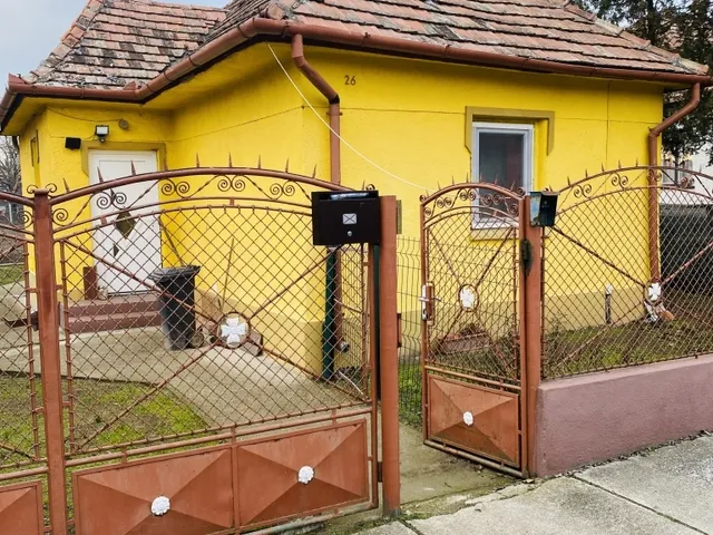 Eladó ház Örkény 52 nm