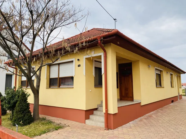 Eladó ház Újhartyán 130 nm