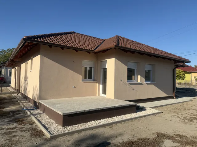 Eladó ház Bugyi 90 nm