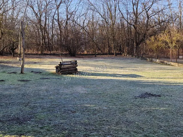 Eladó telek Vácrátót 1869 nm