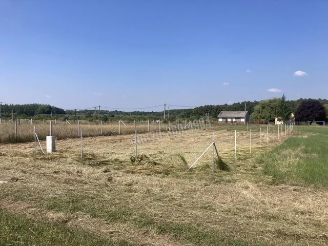 Eladó telek Abádszalók 560 nm
