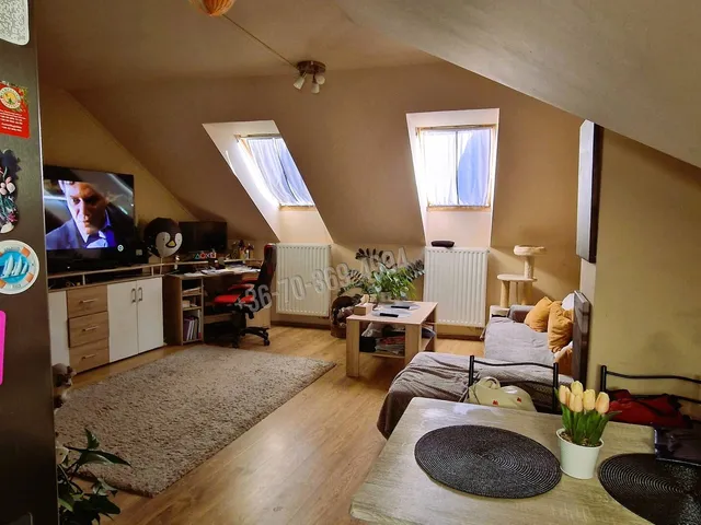 Eladó lakás Vác, Belváros, Káptalan utca 102 nm