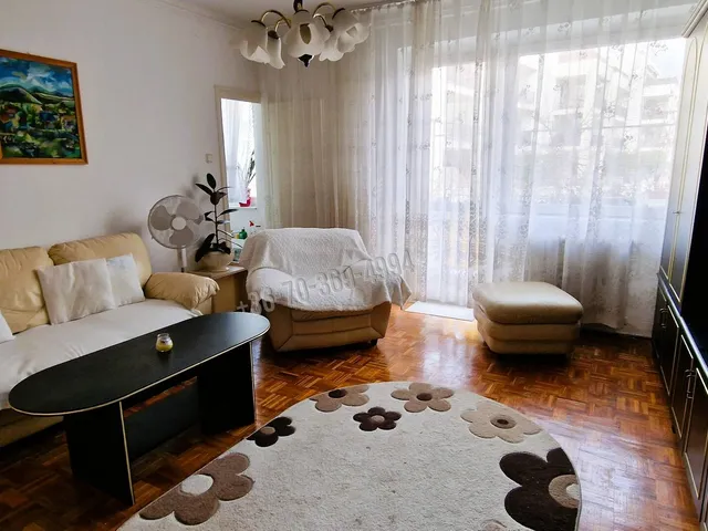 Eladó lakás Vác, Belváros, Damjanich tér 58 nm