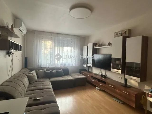 Eladó lakás Budapest XV. kerület 64 nm