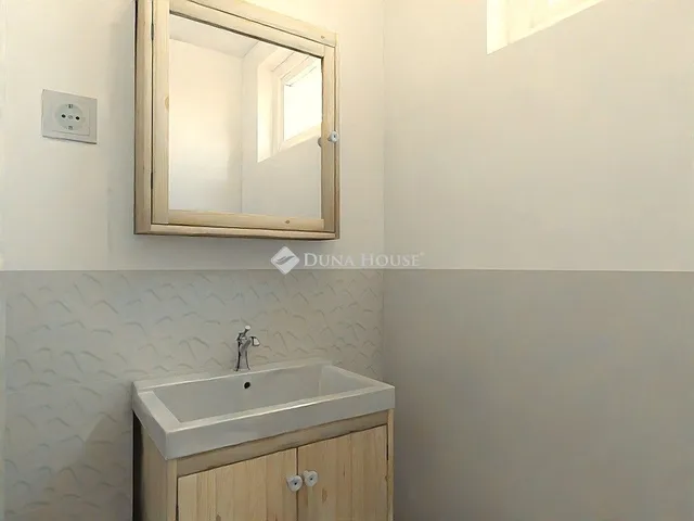 Eladó lakás Budapest X. kerület 136 nm