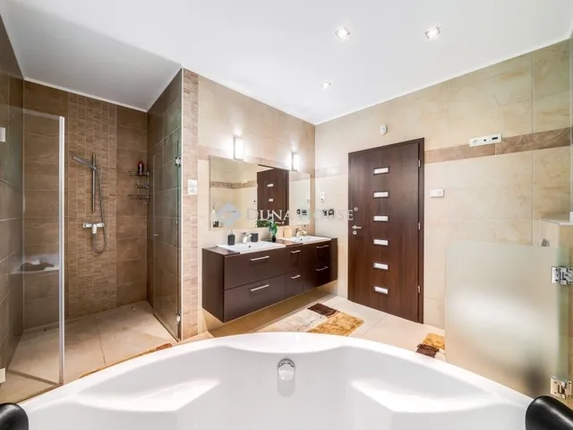 Eladó ház Tahitótfalu 150 nm