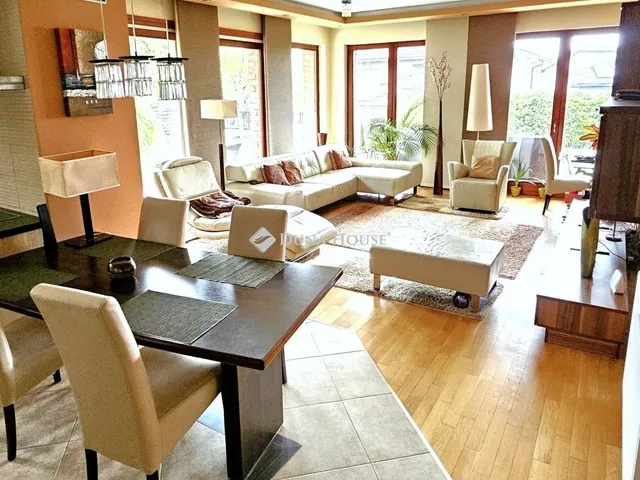 Eladó lakás Budapest III. kerület 121 nm