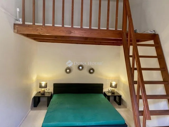 Eladó lakás Budapest VI. kerület 54 nm