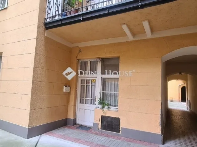 Eladó lakás Budapest VI. kerület 67 nm