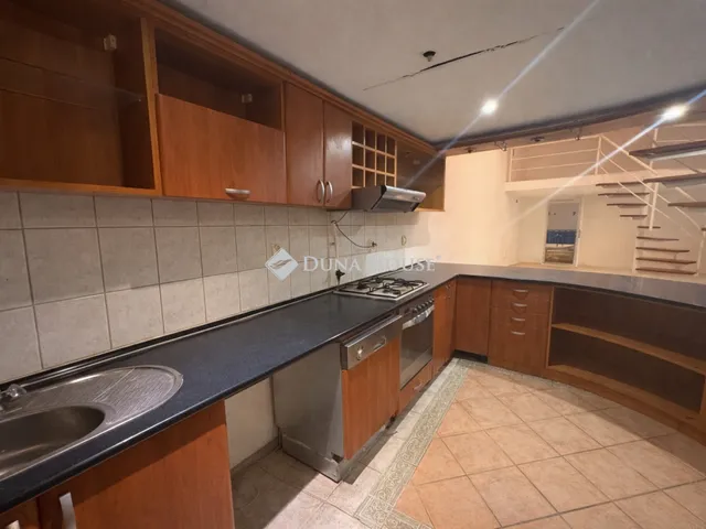 Eladó lakás Budapest VI. kerület 58 nm