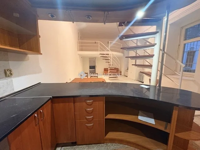 Eladó lakás Budapest VI. kerület 58 nm