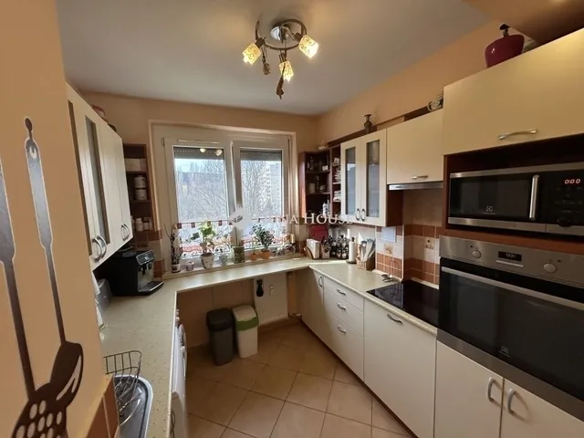 Eladó lakás Budapest III. kerület 74 nm