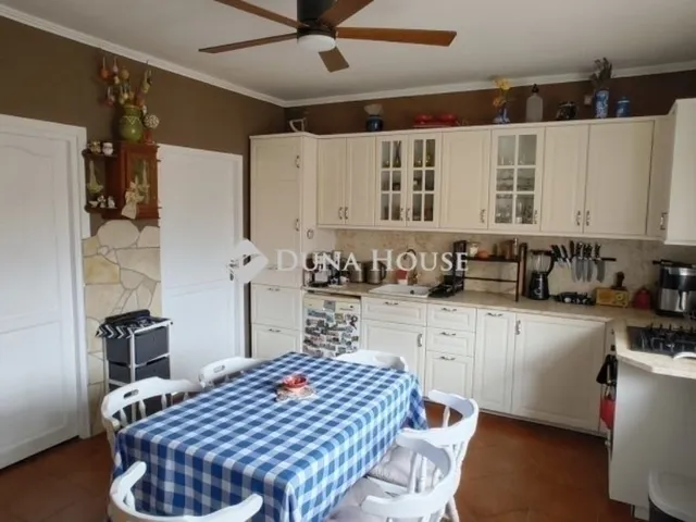 Eladó ház Kistarcsa 146 nm