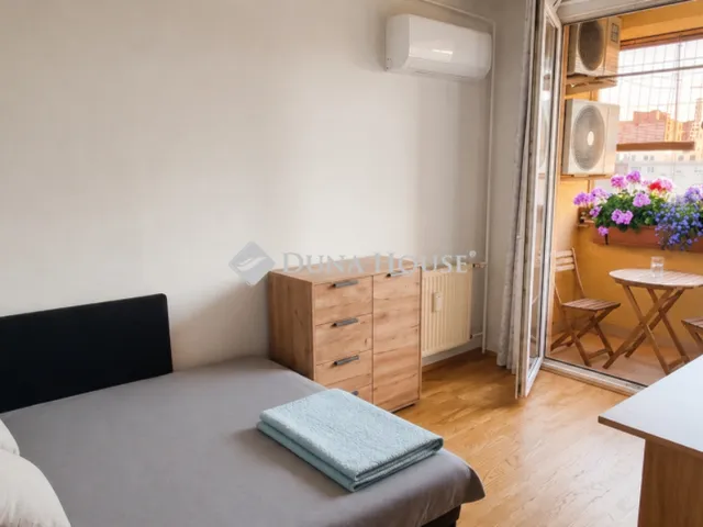 Eladó lakás Budapest XV. kerület, Újpalota 64 nm