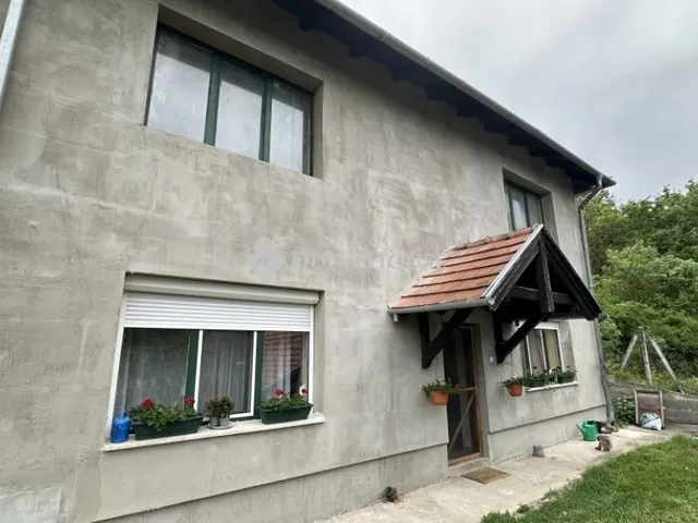 Eladó ház Szentendre, Pismány 180 nm