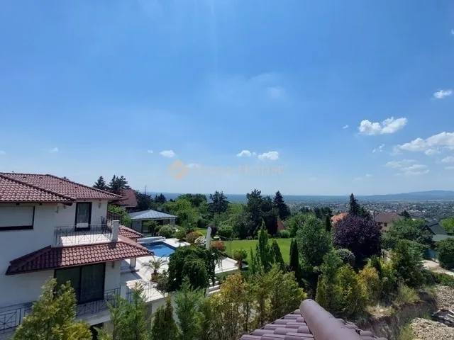 Eladó ház Szentendre 300 nm
