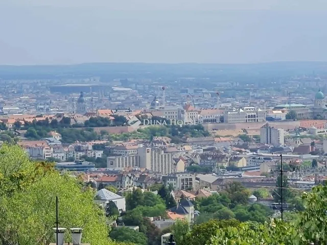 Eladó lakás Budapest XII. kerület, Farkasrét 58 nm