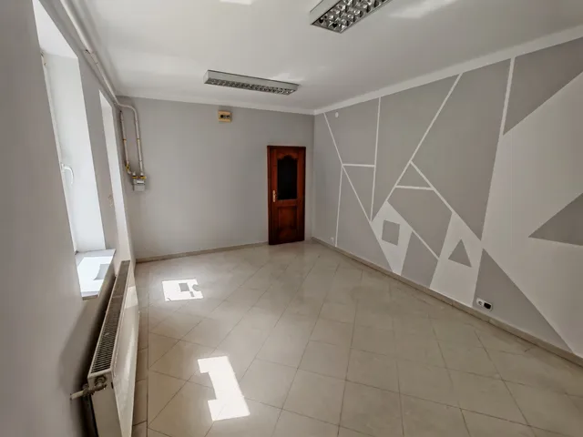 Kiadó kereskedelmi és ipari ingatlan Nyíregyháza 23 nm