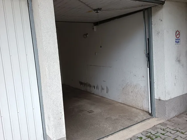 Eladó garázs Nyíregyháza 13 nm