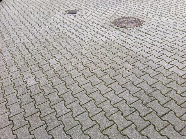 Eladó garázs Nyíregyháza 13 nm