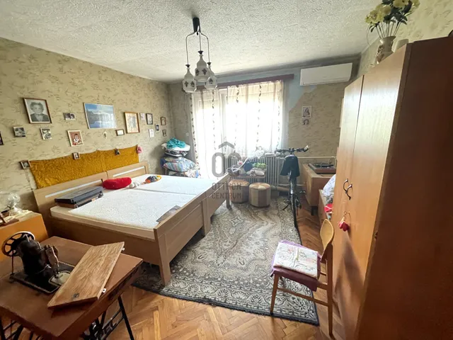 Eladó lakás Veszprém, Újtelep 87 nm