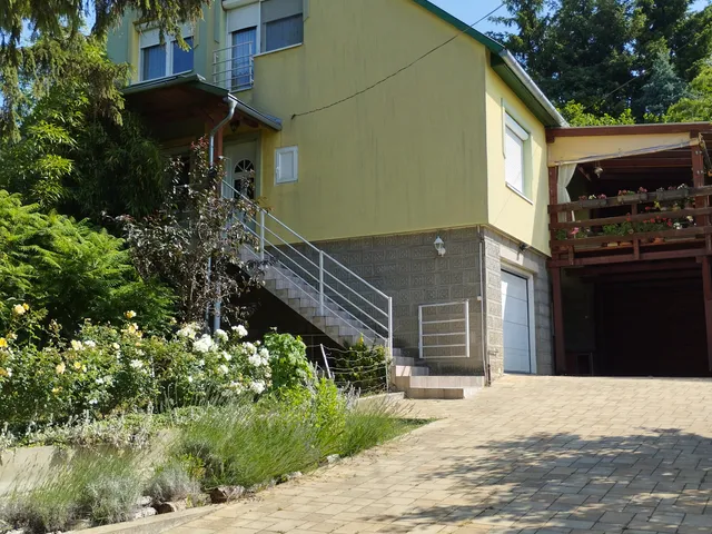 Eladó ház Bakonyszentkirály 126 nm