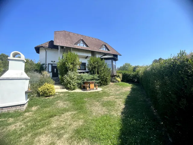 Eladó ház Veszprém, Belváros 152 nm