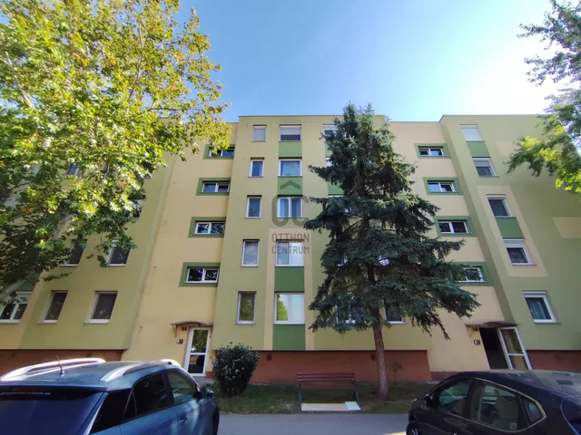 Eladó lakás Pétfürdő 71 nm