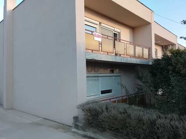 Eladó ház Ajka 102 nm