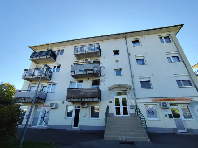 Eladó lakás Veszprém, Bakonyalja 73 nm