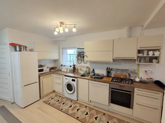 Eladó ház Balatonfűzfő 130 nm