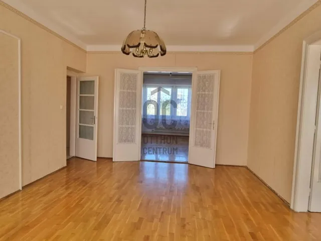 Eladó lakás Pétfürdő 137 nm