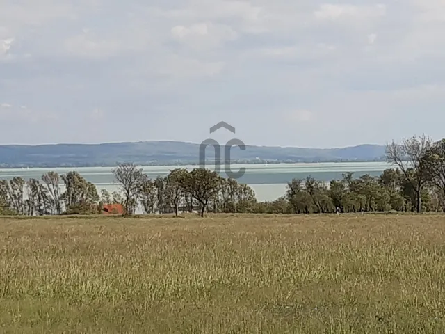 Eladó telek Zánka 20001 nm