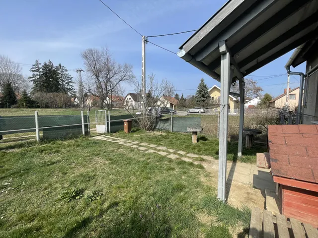 Eladó lakás Veszprém, Szabadságpuszta 38 nm