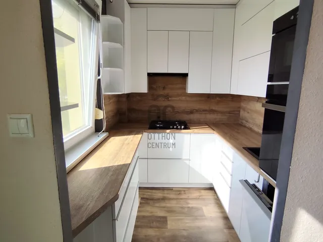 Eladó lakás Pétfürdő 71 nm