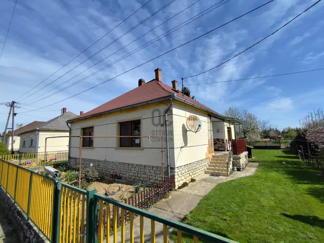 Eladó ház Kerta 100 nm