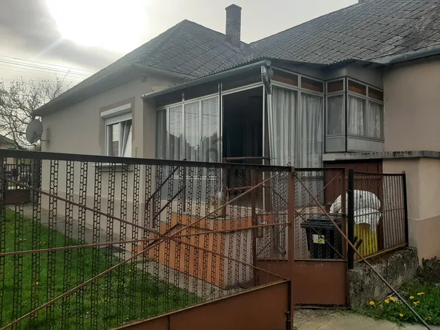 Eladó ház Borzavár 90 nm