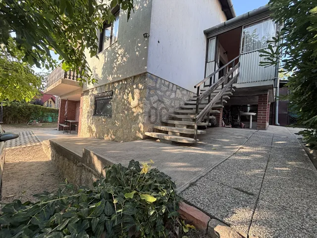 Eladó ház Balatonfüred 243 nm