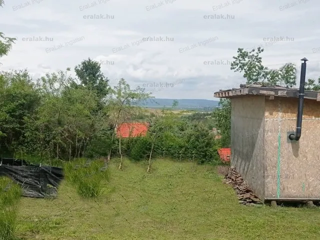 Eladó mezőgazdasági ingatlan Lesencefalu 5500 nm