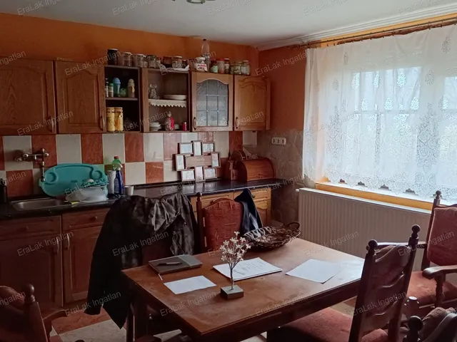 Eladó mezőgazdasági ingatlan Kajárpéc 95 nm