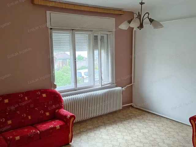 Eladó lakás Győr 112 nm