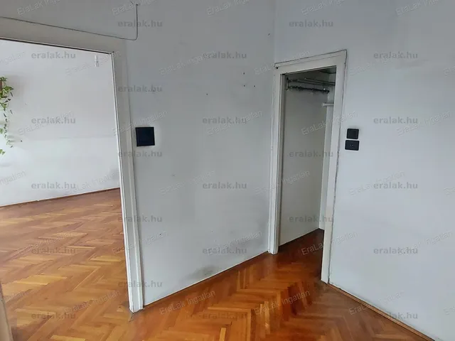 Eladó lakás Győr, Belváros 42 nm