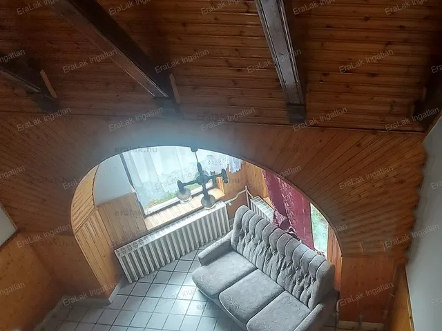 Eladó ház Győr, Szabadhegy 300 nm