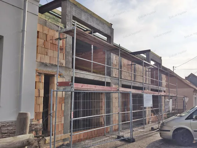 Eladó lakás Jánossomorja 42 nm