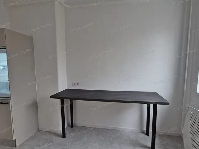 Eladó lakás Győr 62 nm